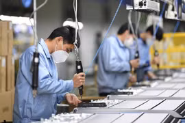 Bài 3: Sống chung với virus Corona - Cuộc chiến từ bên trong