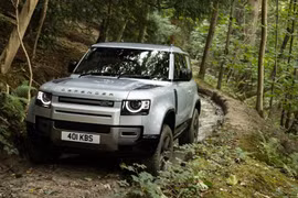 Land Rover Defender 2021 ra mắt tại Anh
