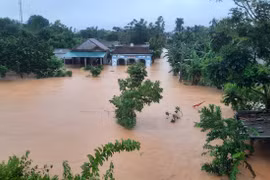 Hỗ trợ kịp thời đảm bảo đời sống của người dân trong vùng mưa bão