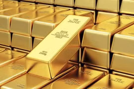 Giá vàng hôm nay 25/7: Vượt 1.900 USD/ounce, lập đỉnh cao mới