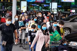 TP Hà Nội yêu cầu đeo khẩu trang nơi công cộng đông người
