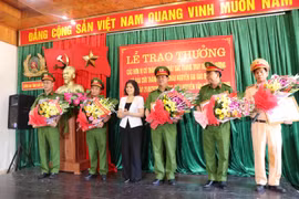 Vụ cháu bé 2 tuổi bị bắt cóc ở Bắc Ninh: Khen thưởng các đơn vị điều tra, giải cứu thành công cháu bé