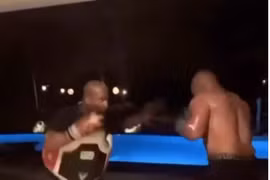 Huyền thoại Mike Tyson gây ấn tượng với bộ kỹ năng "không phải dạng vừa"