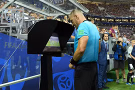 Sự kiện thể thao nổi bật 25/4: UEFA loại bỏ VAR tạm thời khi các giải đấu trở lại sau dịch Covid-19