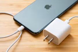 iPhone 12 vẫn sẽ trung thành với cổng Lightning