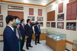 Hội Nhà báo Việt Nam hành hương “về nguồn” nhân kỷ niệm 70 năm thành lập