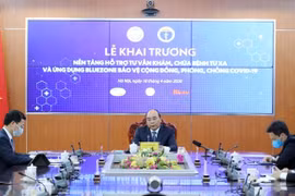 Thủ tướng dự khai trương Nền tảng hỗ trợ tư vấn khám chữa bệnh từ xa