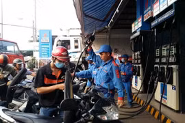 Sự thật về việc khan hiếm xăng dầu trên thị trường