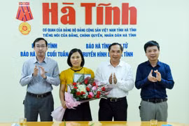 Bà Lê Thị Thủy được bổ nhiệm giữ chức vụ Phó Tổng biên tập Báo Hà Tĩnh