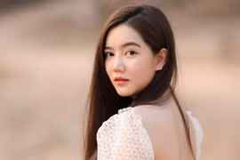 Ngẩn ngơ trước vẻ đẹp dịu dàng của “nữ thần cầu lông” Thái Lan bỏ nghề để đi đóng phim