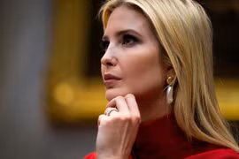 Thư ký riêng của 'ái nữ nhà Trump' nhiễm Covid-19