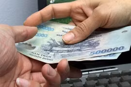 Thanh niên hối lộ công an 20 triệu để 'cứu' bạn gái bán dâm