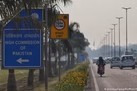 Ấn Độ-Pakistan căng thẳng, trục xuất nhiều nhân viên ngoại giao