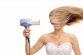 4 điều không nên làm sau khi gội đầu để có mái tóc mượt mà