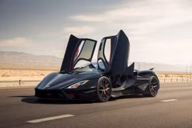 SSC Tuatara là siêu xe thương mại đầu tiên đạt tốc độ kỷ lục 532,93 km/h