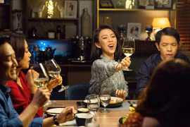 "Tiệc trăng máu" được đánh giá là bom tấn Việt tròn trịa nhất năm