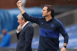HLV Frank Lampard nhắc đến một cái tên sau trận hòa Sevilla