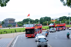 Kích cầu du lịch Thủ đô bằng du lịch xe bus hai tầng