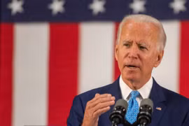 Joe Biden dừng các chiến dịch vận động vì đại dịch Covid-19