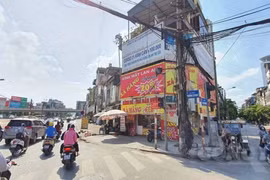 Hà Nội: Người dân “tố” quận Đống Đa áp giá đền bù không đúng quy định?