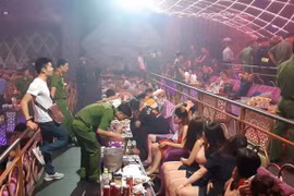 Đồng Nai: Tóm gọn gần 100 dân chơi 'phê' ma túy trong quán bar, karaoke