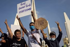 Tin thế giới ngày 19/7: Người Thái biểu tình đòi giải tán Quốc hội, Chính phủ từ chức