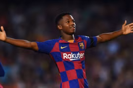 Dortmund nhắm “thần đồng” của Barcelona để thay thế Jadon Sancho