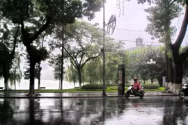 Dự báo thời tiết hôm nay (2/5): Miền Bắc mưa dông, miền nam nhiệt độ cao nhất 37 độ
