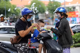 Hà Nội phạt người không đeo khẩu trang nơi công cộng từ ngày 7/8