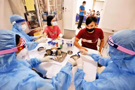 Hà Nội: 13 quận, huyện triển khai xét nghiệm RT-PCR từ ngày mai