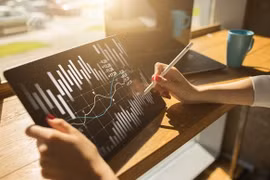 Chứng khoán ngày 7/8: VN-Index không còn nhiều động lực