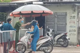 Đình chỉ công tác Trưởng Trạm Y tế phường Quảng Vinh do thiếu trách nhiệm trong giám sát công dân từ vùng dịch về