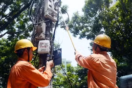 Gia đình bỗng phải trả 58 triệu đồng/tháng do Điện lực ghi nhầm công tơ