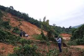 4 người đi rừng ở Quảng Bình bị sạt lở đất vùi lấp: Đã tìm thấy thi thể thứ 2