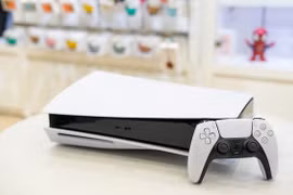 Máy chơi game PlayStation 5 đội giá lên gấp 3 lần vì “cháy hàng”