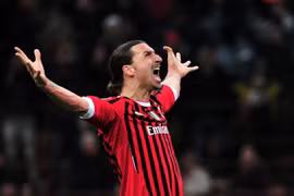 Câu lạc bộ AC Milan nỗ lực giữ chân tiền đạo Ibrahimovic