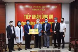 Công ty Kiểm toán Immanuel trao tặng 5.000 khẩu trang y tế chung tay phòng, chống dịch COVID- 19