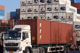 Trung Quốc: Giao dịch ngoại thương giảm 6,4% trong Quý 1