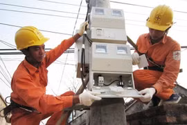 Công suất tiêu thụ đạt mức kỷ lục, EVN cảnh báo nguy cơ xảy ra sự cố lưới điện