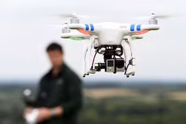 Bộ Quốc phòng đề xuất kiểm soát chặt việc sử dụng flycam