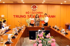 Trao quyết định luân phiên, điều động, bổ nhiệm Tổng biên tập Tạp chí Tài chính và Thời báo Tài chính Việt Nam