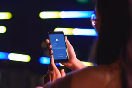 Facebook vào cuộc xử lý các tài khoản gắn thẻ bài viết lừa lấy mật khẩu người dùng