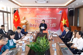 Tọa đàm trực tuyến lũ lụt bất thường và sạt lở đất ở miền Trung: Thiên tai hay Nhân tai?