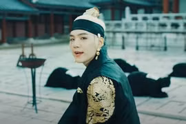 Suga (BTS) tung MV cổ trang 'Daechwita'