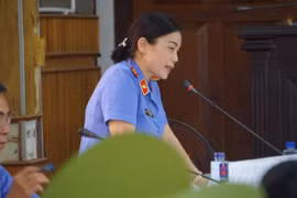Đề nghị 25 năm tù cho hai cựu cán bộ Sở GD&ĐT tỉnh Sơn La ‘nhận tiền’ nâng điểm