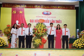 Phú Thọ: Đoàn công tác Ban Bí thư Trung ương Đảng dự Đại hội Đảng bộ xã Vạn Xuân