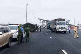 Quảng Ninh: Siết chặt kiểm soát người và phương tiện vào tỉnh để phòng chống Covid-19
