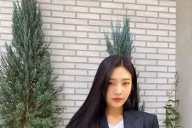 Joy (Red Velvet) bị "chỉ trích" khi mặc chiếc áo của Dior
