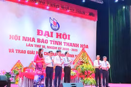 Yêu nghề, ta ngỏ cùng nhau!