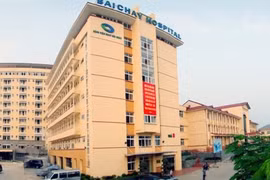 Nhảy lầu tự vẫn sau khi chém 4 người thân trọng thương